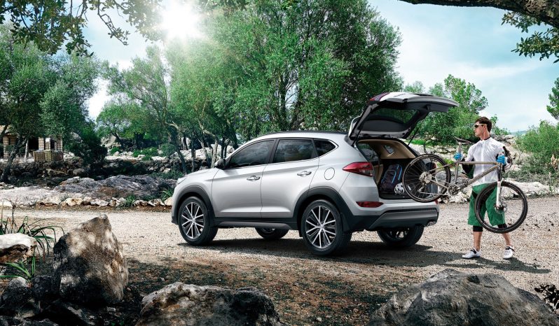 Tucson 2.0 GL 6MT 2WD full