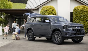 Ford Next-Gen Everest Titanium + full